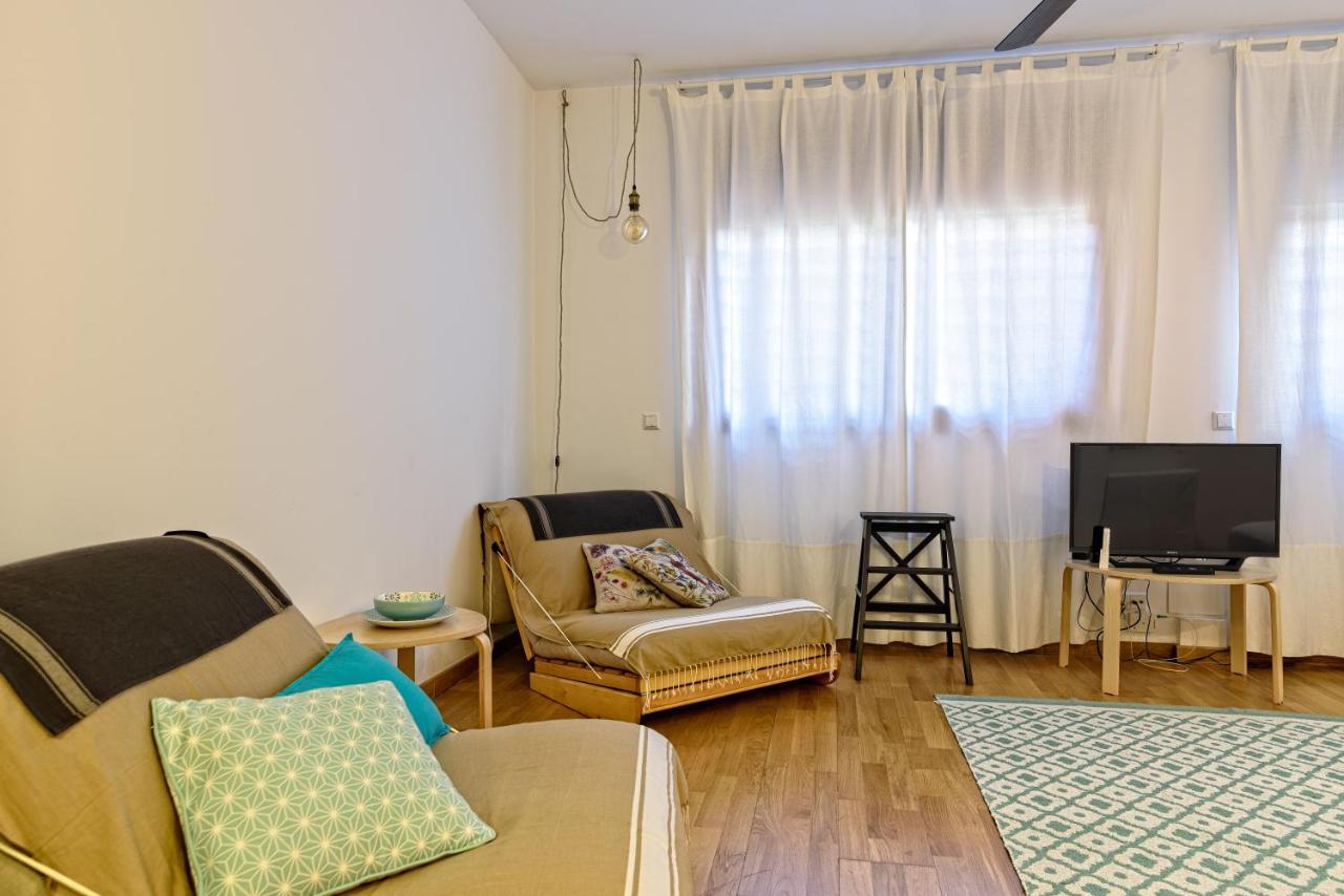 شقة Tata'S House, Junto Playa Y Barcelona Centro ماسنو المظهر الخارجي الصورة