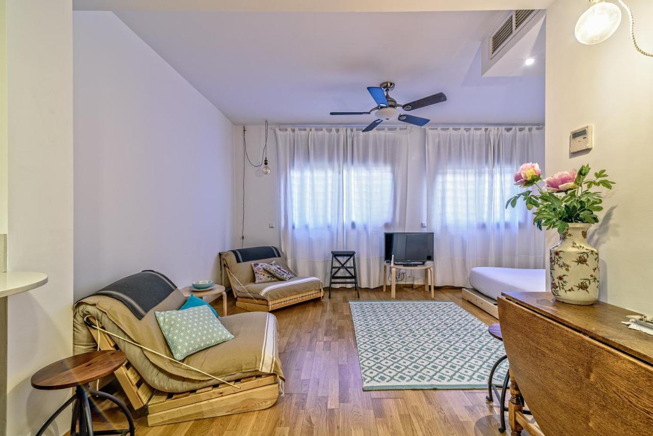 شقة Tata'S House, Junto Playa Y Barcelona Centro ماسنو المظهر الخارجي الصورة